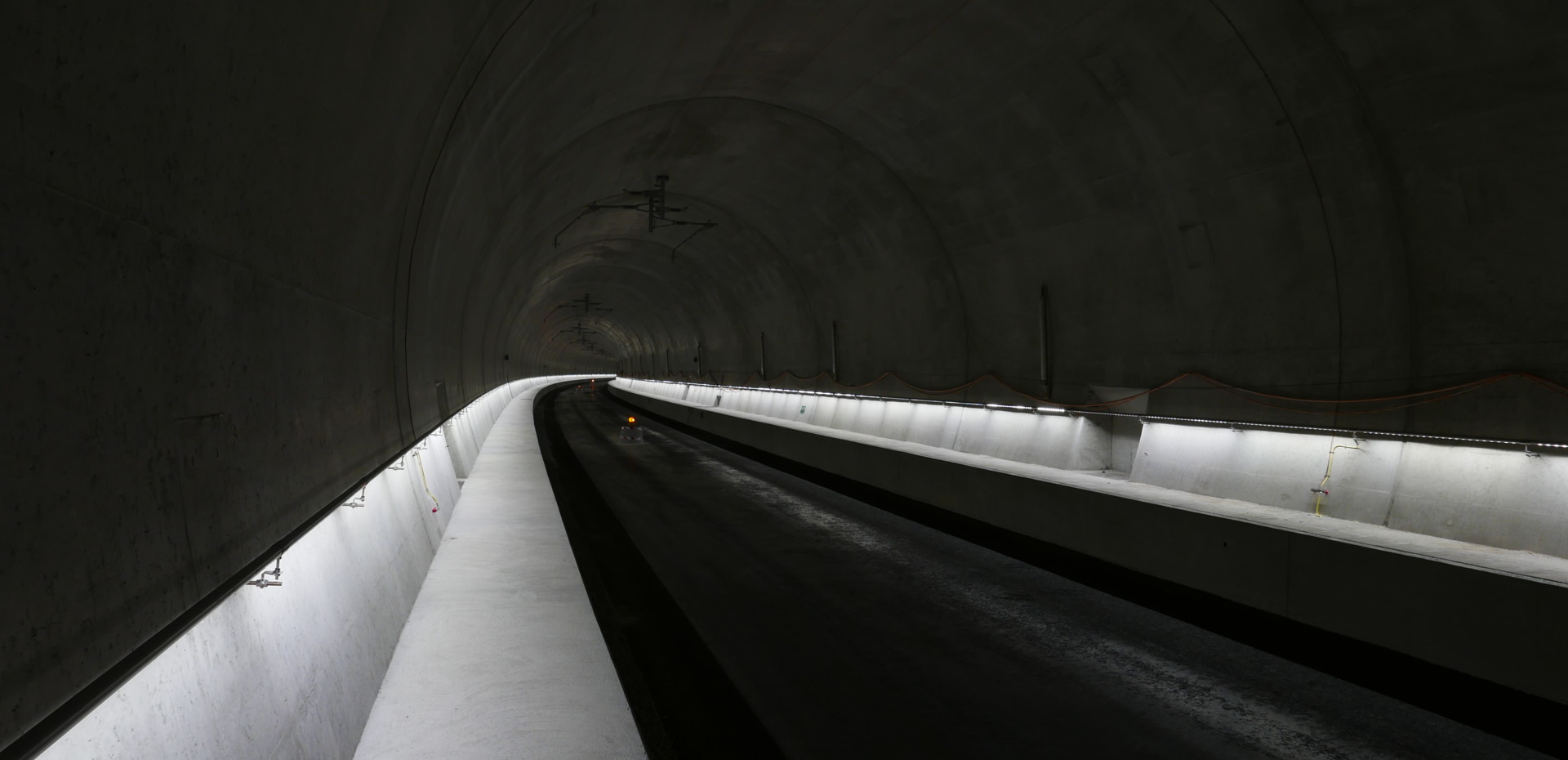 LED Handlauf und Tunnelleuchten