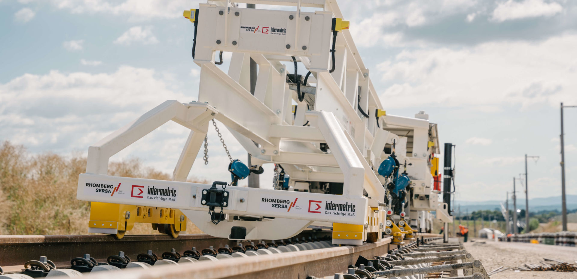 RhoMAT – Semi-automated track alignment system - Rhomberg Sersa Rail ...