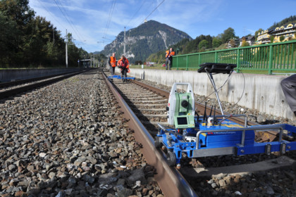 Gleisvermessung für Stopfarbeiten